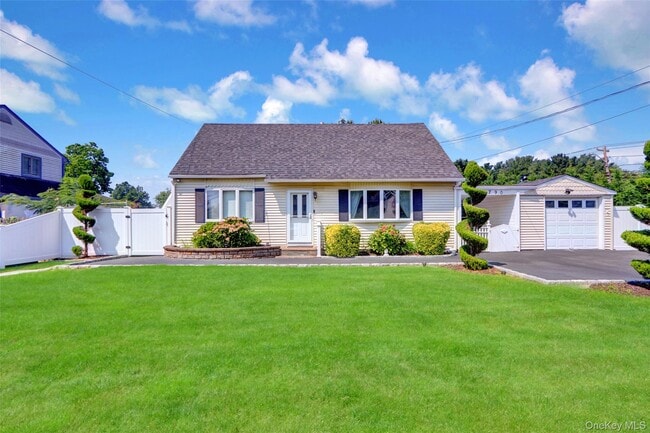 Building Photo - 290 Eastwood Ave