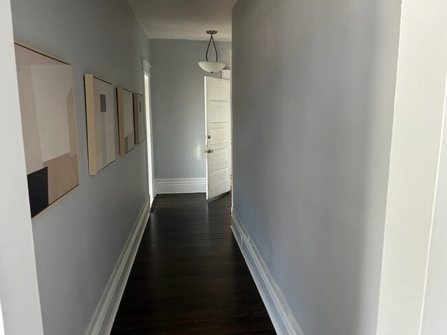 Photo - 725 Michigan St NE Unidad #1