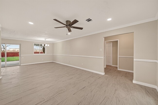 11118 Stroud Dr