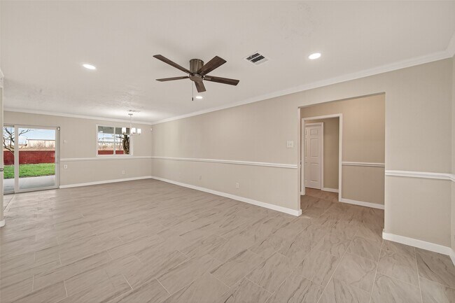 Photo - 11118 Stroud Dr