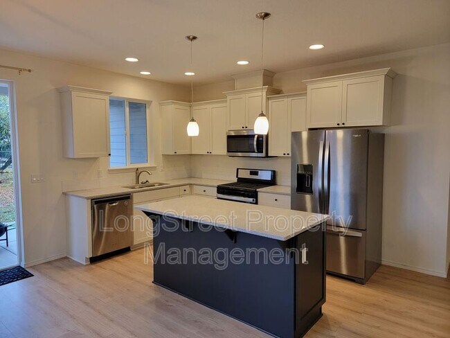 Photo - 1216 SW Walnut St