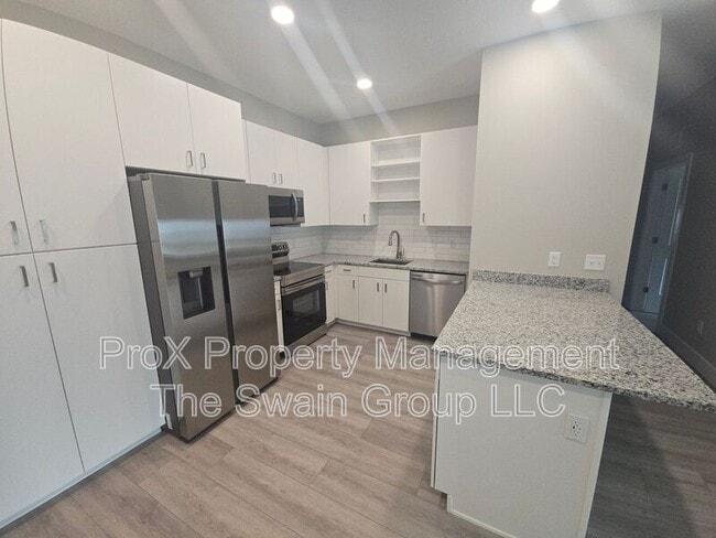 Photo - 701 Bates Ave SW Unit 101
