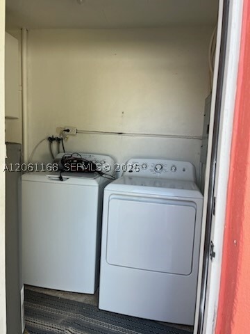 1409 NE 21st St Unit 1