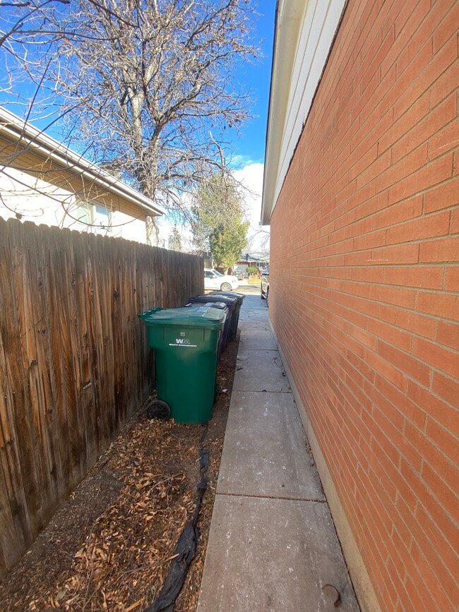 Photo - 3061 S Wolff St