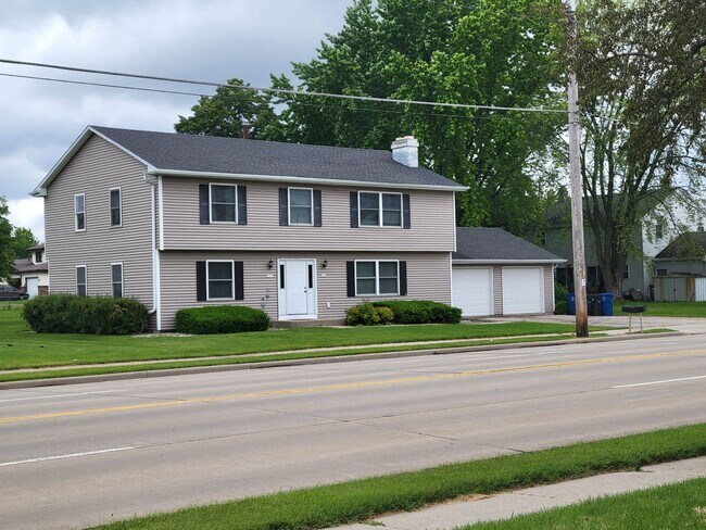 2721 Bowen St - 2721 Bowen St Apartment Unit 2721A