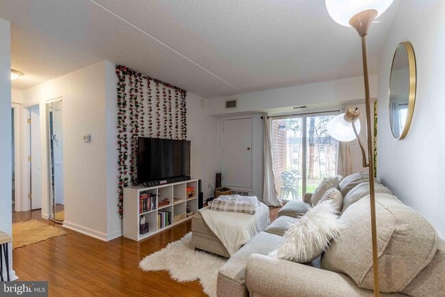 Photo - 3307 Valley Dr Unit 3307