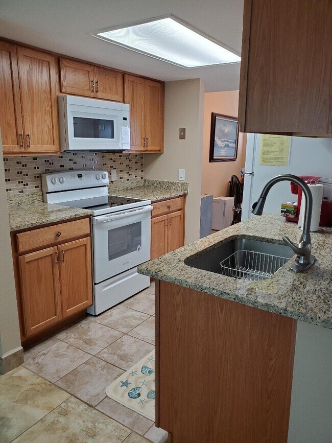 Photo - 412 Beach Park Ln Unit 167