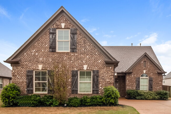 Photo - 3145 Pinetree Loop N House