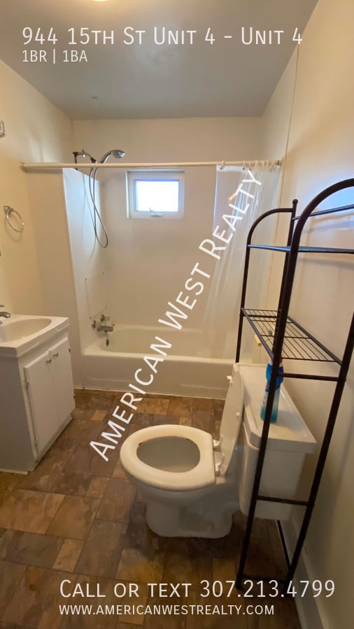 Photo - 944 15th St Unidad 4