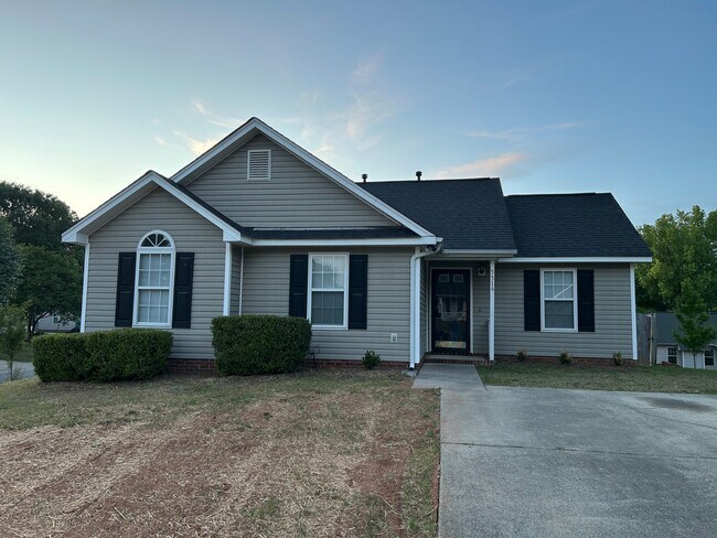 Building Photo - 5516 John McGraw Ln