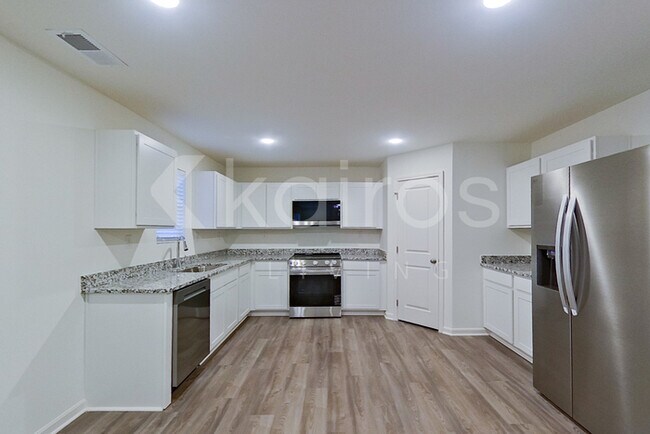 Photo - 12 Marbury Dr