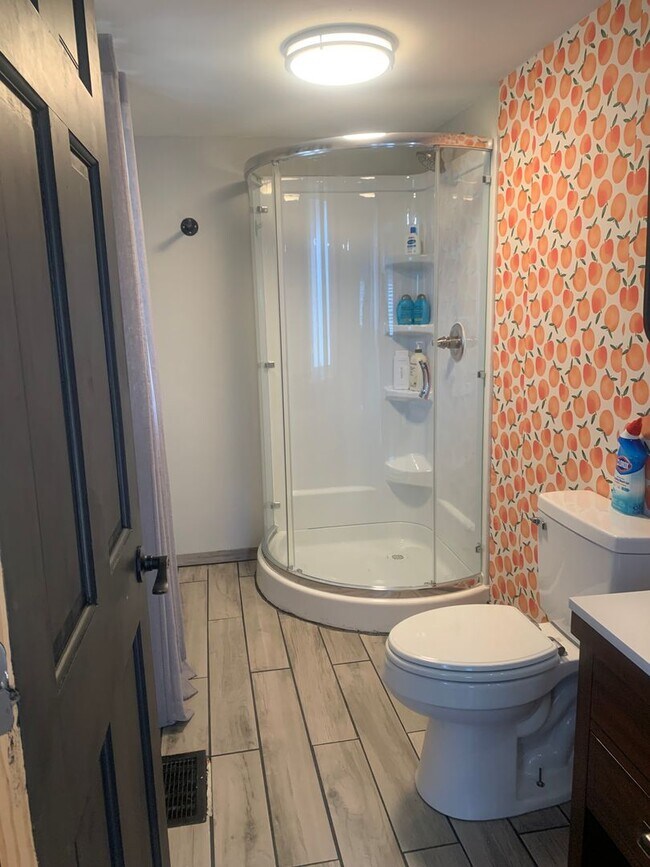 Cute 1 Bedroom 1 Bathroom House Pet Frie... Rental House Rental in