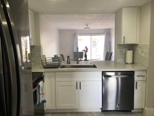 Photo - 11361 SW 3rd St Unit 11361