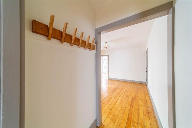 Photo - 309 Main St Unit 2