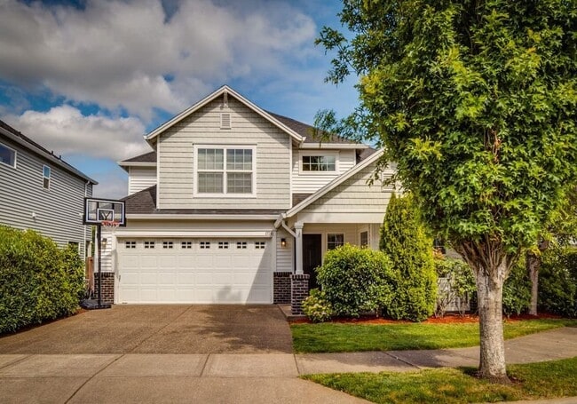 Photo - Beautiful Spacious Home!