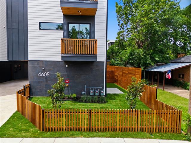 Photo - 4605 Belmont Ave