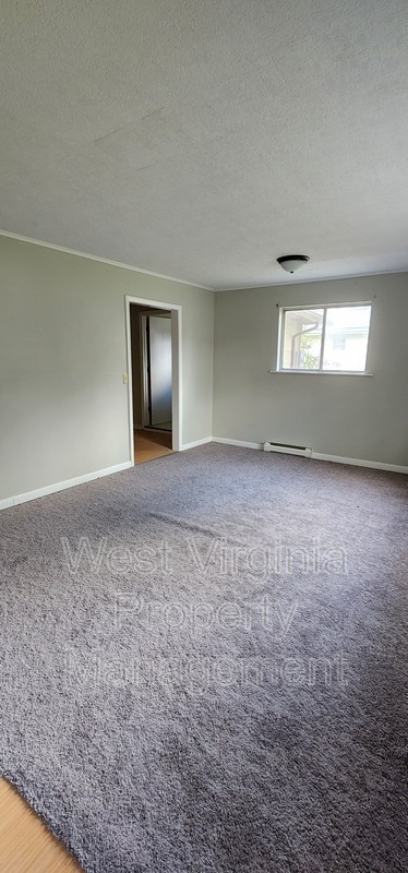 Photo - 112 Breezemont Ln