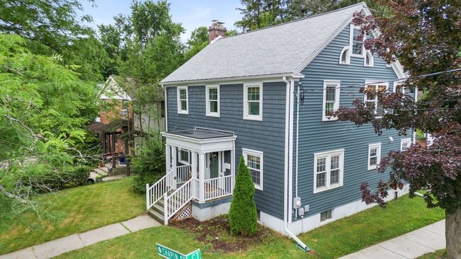 Photo - 13 Chapin St