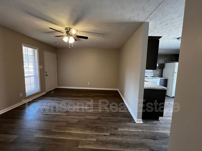 Photo - 1437 Ireland Dr