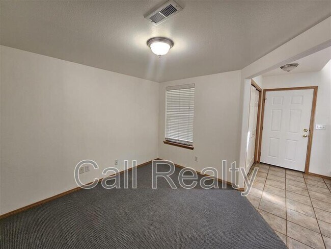 Photo - 1021 Malvern St