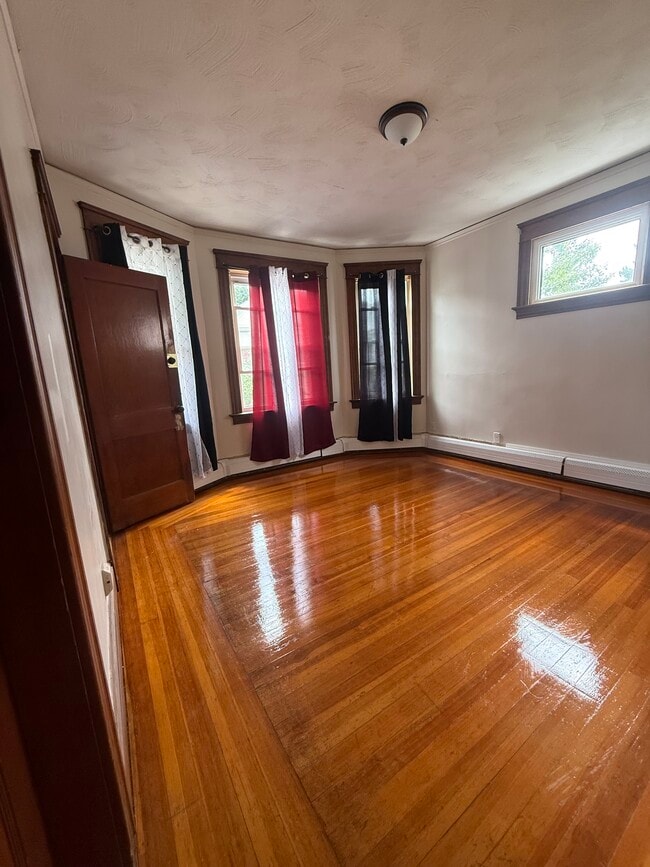 169 Jewett St Unit Jewett second floor