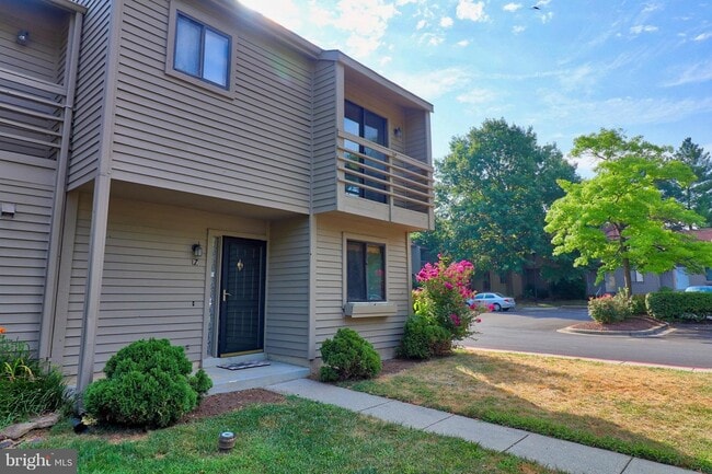Photo - 7 Muir Woods Ct Townhome
