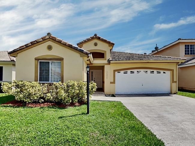 Building Photo - 16022 SW 86th Terrace Rental