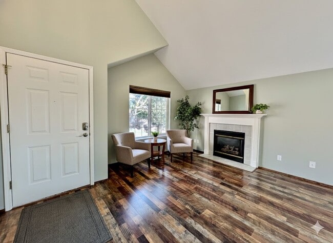 Photo - Spacious SW Tigard Retreat with Entertainer’s Backyard & Modern Chef’s Kitchen