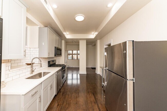 Photo - 2 bedroom in Chicago IL 60647 Unit 2