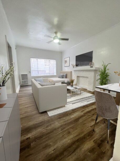 Building Photo - 687 Shatto Pl Rental