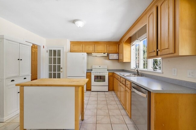 Photo - 27 Hermon St