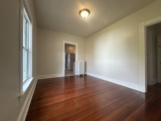 Photo - 35 Kent Ave Unit 35-2