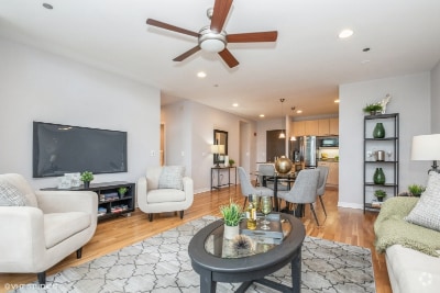 Building Photo - 737 W Washington Blvd Unit 1804 Rental