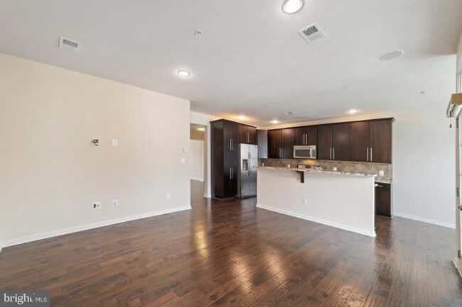 Photo - 43097 Thoroughfare Gap Terrace