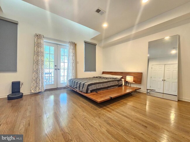 Photo - 1311 S St SE