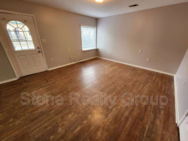 Photo - 2955 S 13 1/2 St