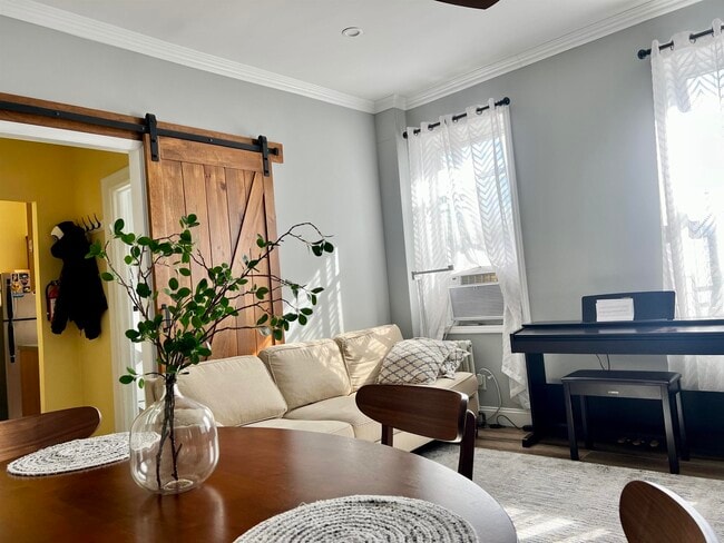 Photo - 7812 Hudson Ave