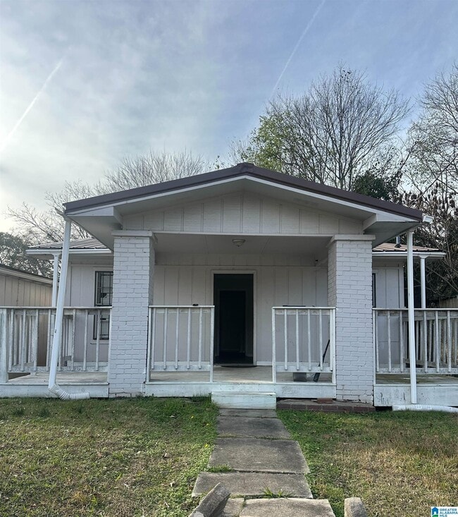 Photo - 114 N Main St