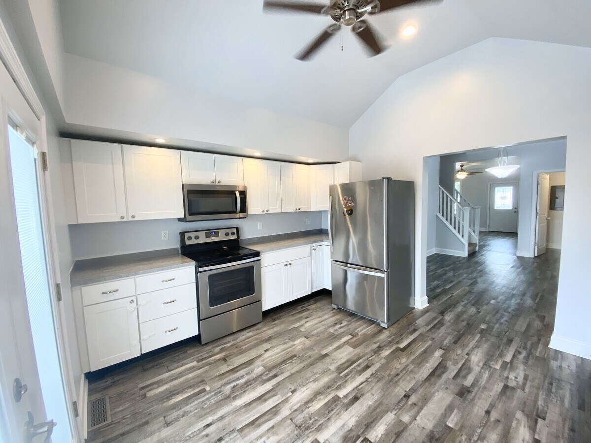 Photo - 1137 Vine St Townhome