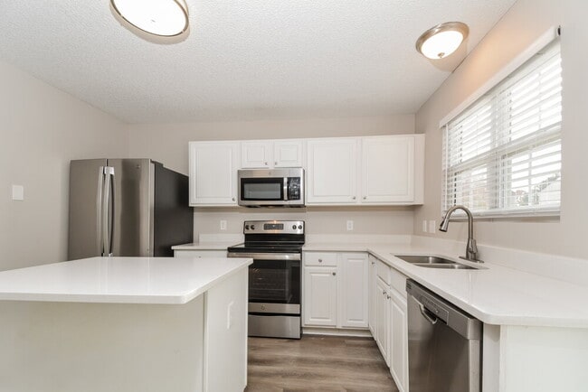 Photo - 3004 Ranburne Dr