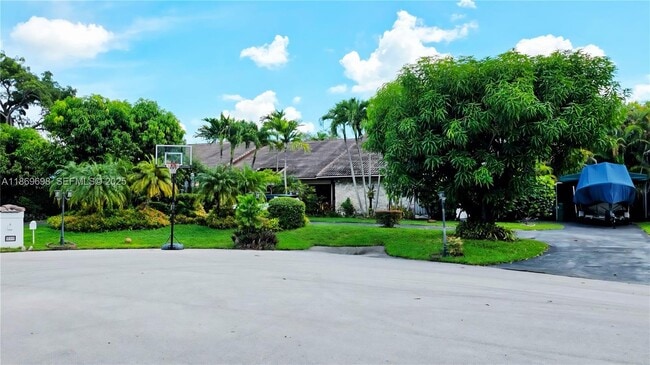 Building Photo - 15305 SW 74th Ct