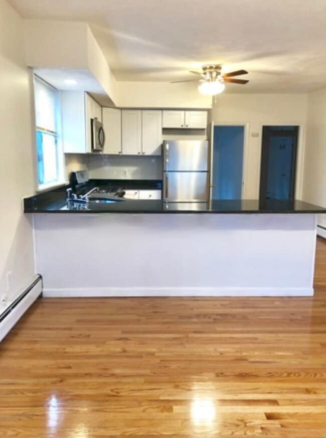 70 5th St Unit 1