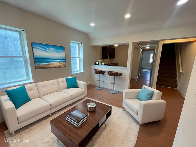 Building Photo - 3427 N 2nd St Unit 2f