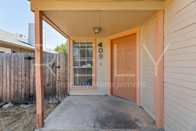 409 Greenlawn Blvd