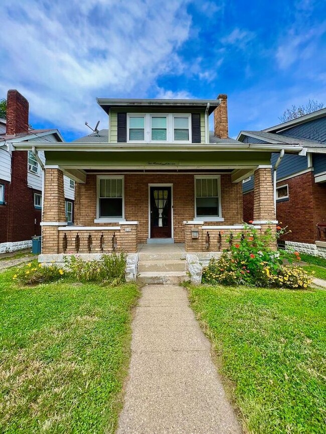 Adorable Dayton KY Craftsman Home! - Adorable Dayton KY Craftsman Home!