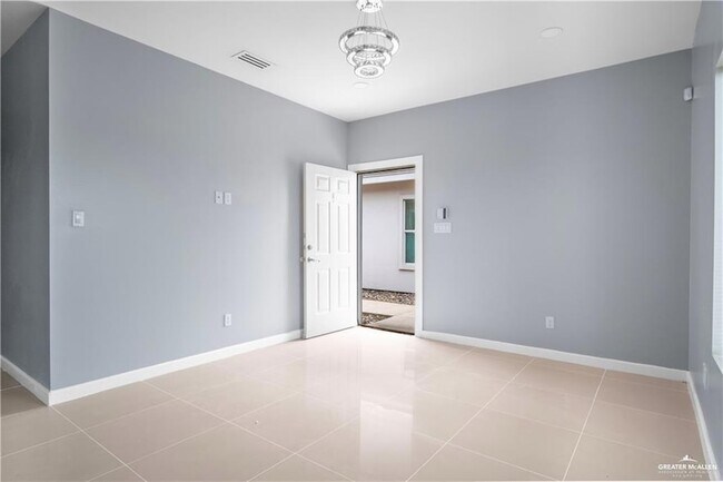 2013 Stardust Ln Unit 4
