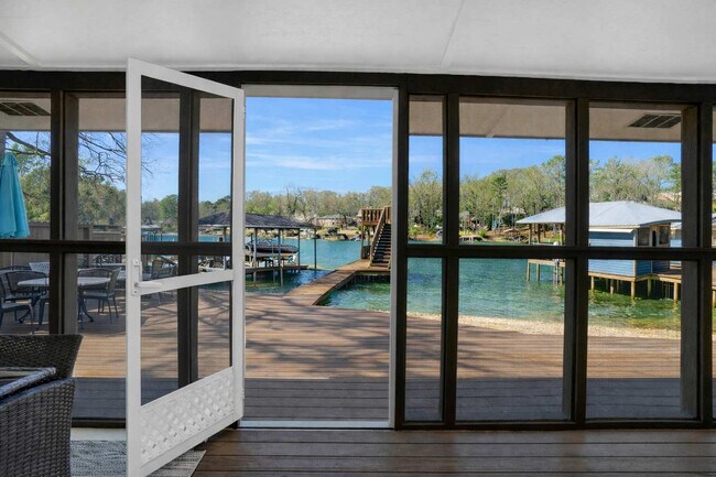 Photo - 115 Hale Loop Unidad SI ID1519891P