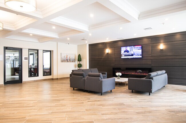 Photo - Riverview Apartments