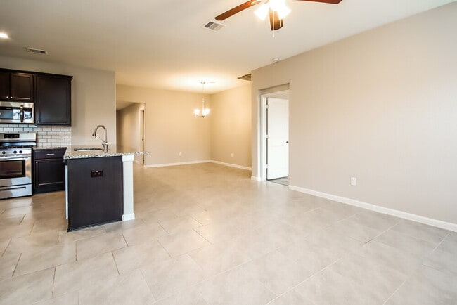 Photo - 622 Harvest Bluff Dr