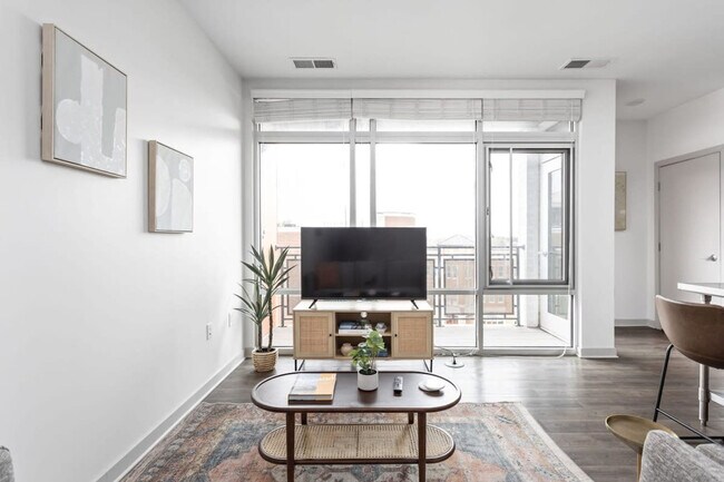 Photo - 747 N College Ave Unit ID1014498P